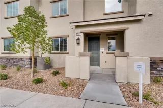 Photo #1: 2341708 Listing