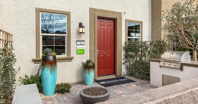 MLS: 2341724 Condo For Sale