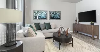 Photo #3: 2341724 Listing