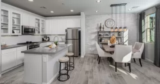 Photo #5: 2341724 Listing