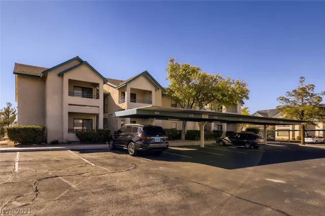 MLS: 2341728 Condo For Sale