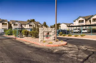 Photo #2: 2341728 Listing 