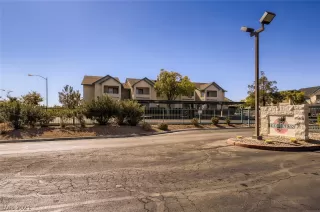 Photo #3: 2341728 Listing 