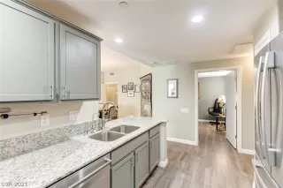 Photo #3: 2341755 Listing 