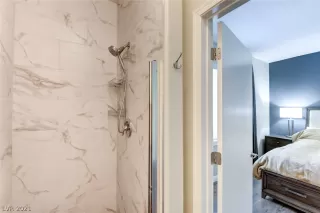 Photo #4: 2341755 Listing 