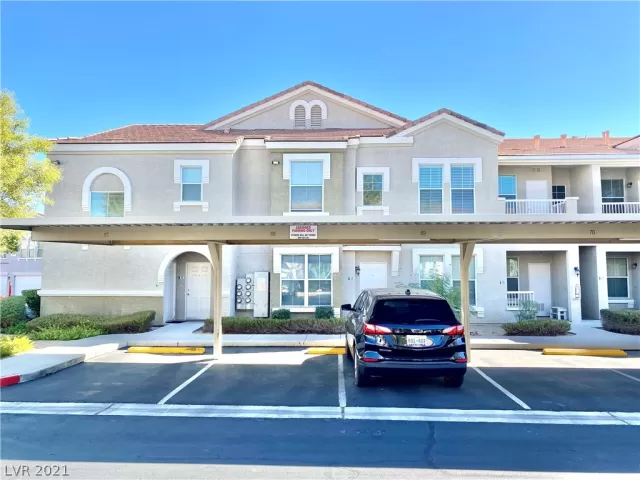 MLS: 2341775 Condo For Sale