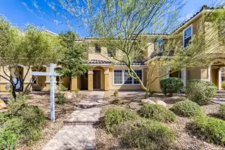 Photo #2: 2341793 Listing