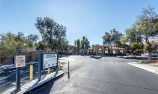 Photo #4: 2341863 Listing 