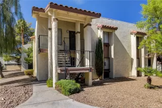 Photo #1: 2341870 Listing 