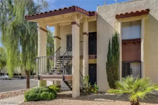 Photo #2: 2341870 Listing 