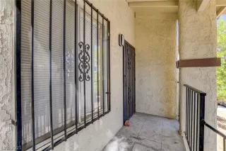 Photo #4: 2341870 Listing 