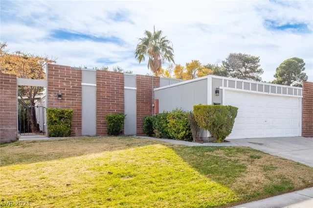 MLS: 2341884 Condo For Sale