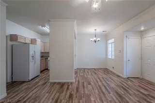 Photo #4: 2341911 Listing 