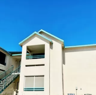 Photo #2: 2341912 Listing 