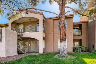 Photo #1: 2341958 Listing