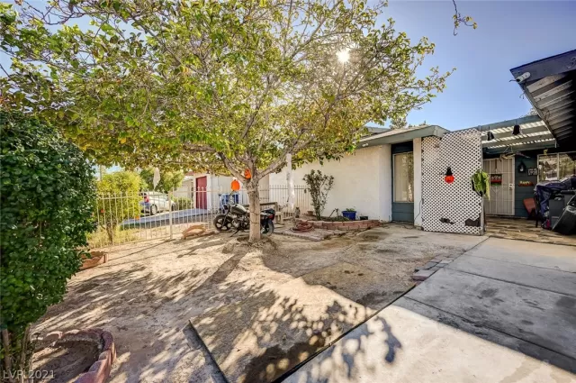 MLS: 2341964 Condo For Sale