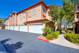 Photo #1: 2341981 Listing 