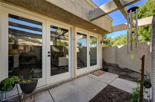 Photo #6: 2342036 Listing