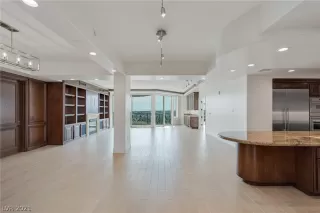 Photo #6: 2342052 Listing