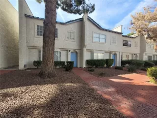 Photo #1: 2342062 Listing