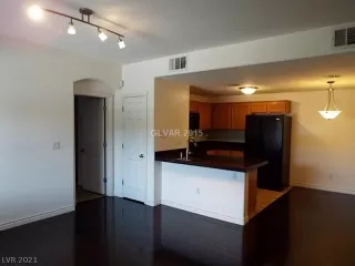 Photo #6: 2342075 Listing 