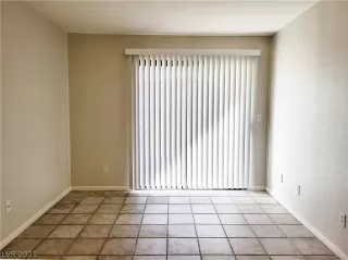 Photo #3: 2342082 Listing 