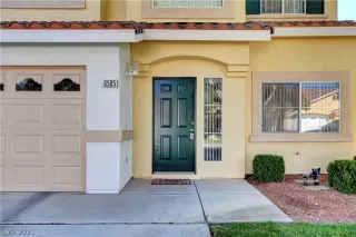 Photo #3: 2342083 Listing