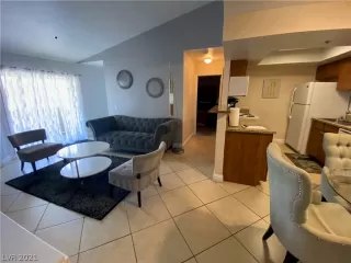 Photo #1: 2342101 Listing