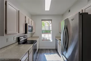 Photo #1: 2342102 Listing