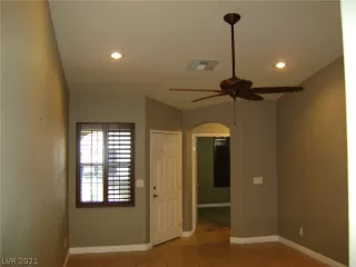 Photo #1: 2342103 Listing 