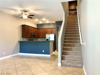 Photo #4: 2342107 Listing 