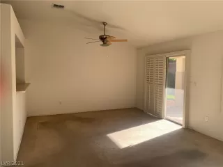 Photo #4: 2342121 Listing