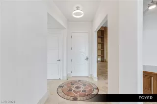 Photo #3: 2342141 Listing