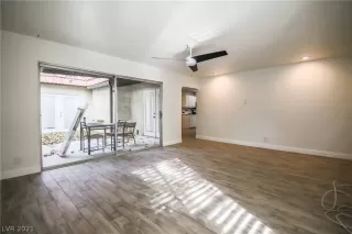 Photo #3: 2342151 Listing 