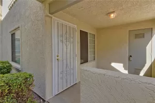 Photo #5: 2342159 Listing