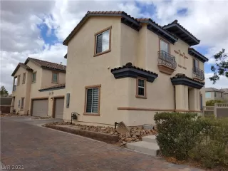 Photo #2: 2342181 Listing 