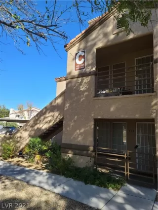 Photo #1: 2342184 Listing 