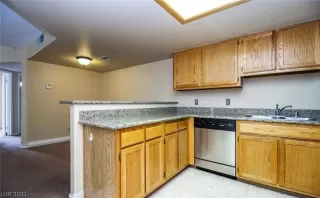 Photo #2: 2342184 Listing 