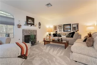 Photo #3: 2342190 Listing