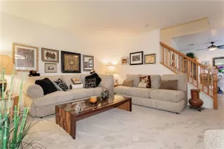 Photo #5: 2342190 Listing