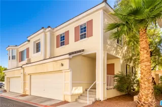 Photo #1: 2342218 Listing 