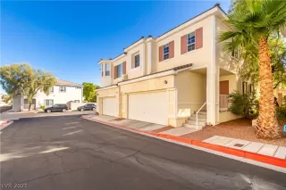 Photo #2: 2342218 Listing 