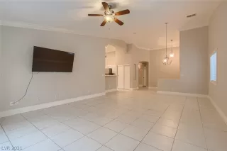 Photo #6: 2342232 Listing