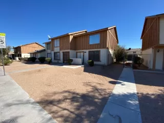 Photo #2: 2342242 Listing 