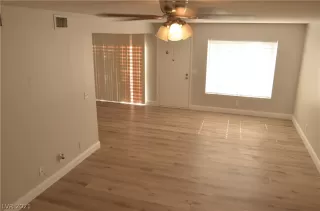 Photo #6: 2342259 Listing