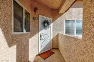 Photo #2: 2342306 Listing