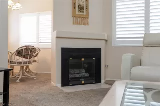 Photo #6: 2342306 Listing