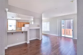 Photo #2: 2342315 Listing