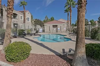 Photo #1: 2342365 Listing 