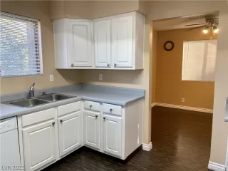 Photo #2: 2342380 Listing 